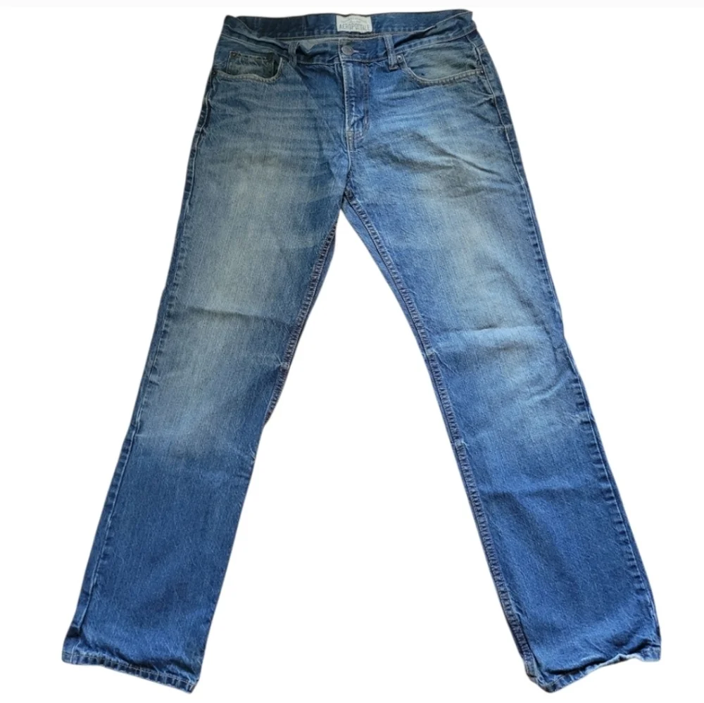 Aeropostal Blue Jeans Essex Straight EUC Sz. 31-32